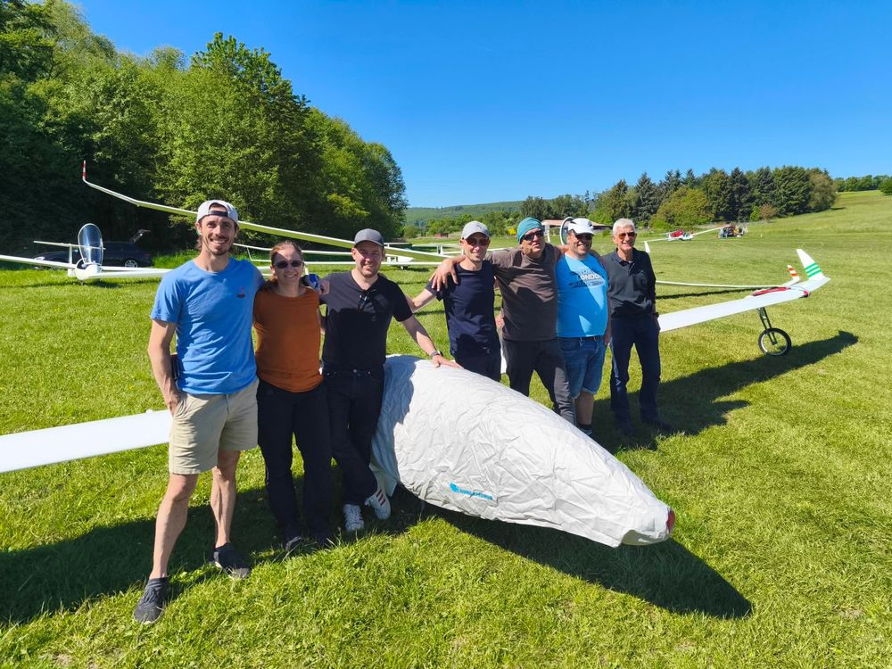 Am vergangenen Wochenende stand die Runde 3 der Segelflug Bundesliga an – und der LSC Bad Homburg war ganz vorne dabei. Insgesamt haben 13 Piloten des LSC am Wochenende ihre Flüge gemeldet und wie an ...